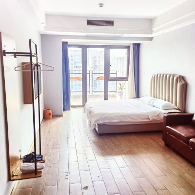 尊享城景大床房 覓見時光精品酒店（重慶汽博中心金渝地鐵站店）優惠