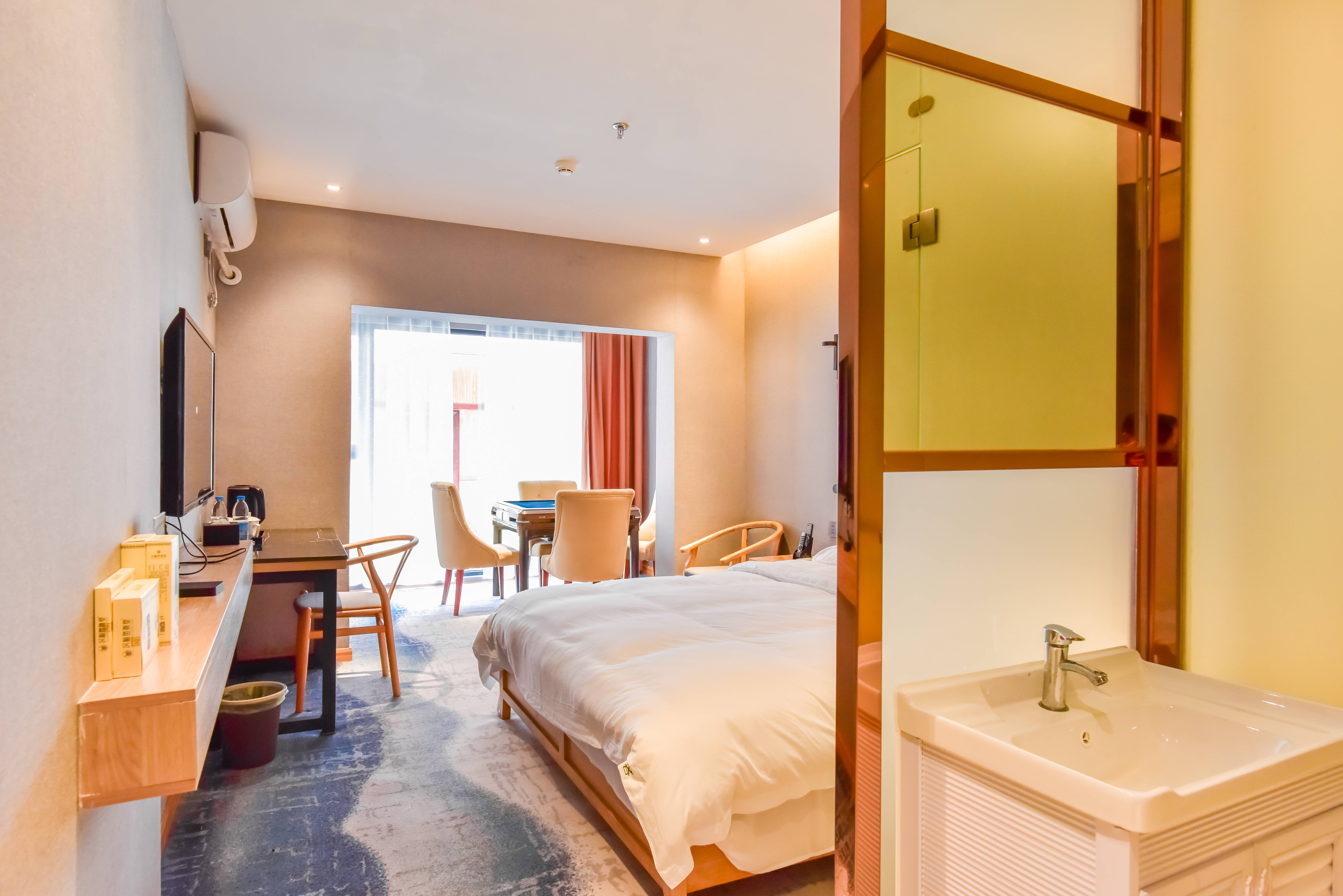 PLC丨白露雀欢·娱乐大床房