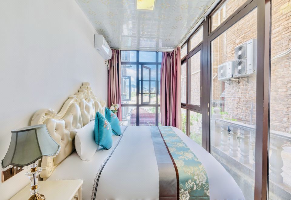 一線海景·相濡以沫10房歐美風轟趴別墅丨私家花園泳池+燒烤+會議室+KTV+自動麻將