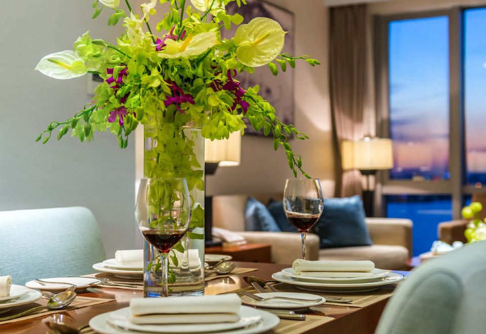 一房豪華湖景套房（冰箱+洗烘一體機）