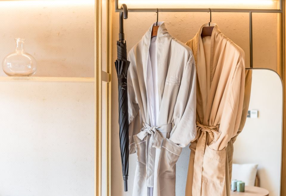 眾岑·青一套房雙床房