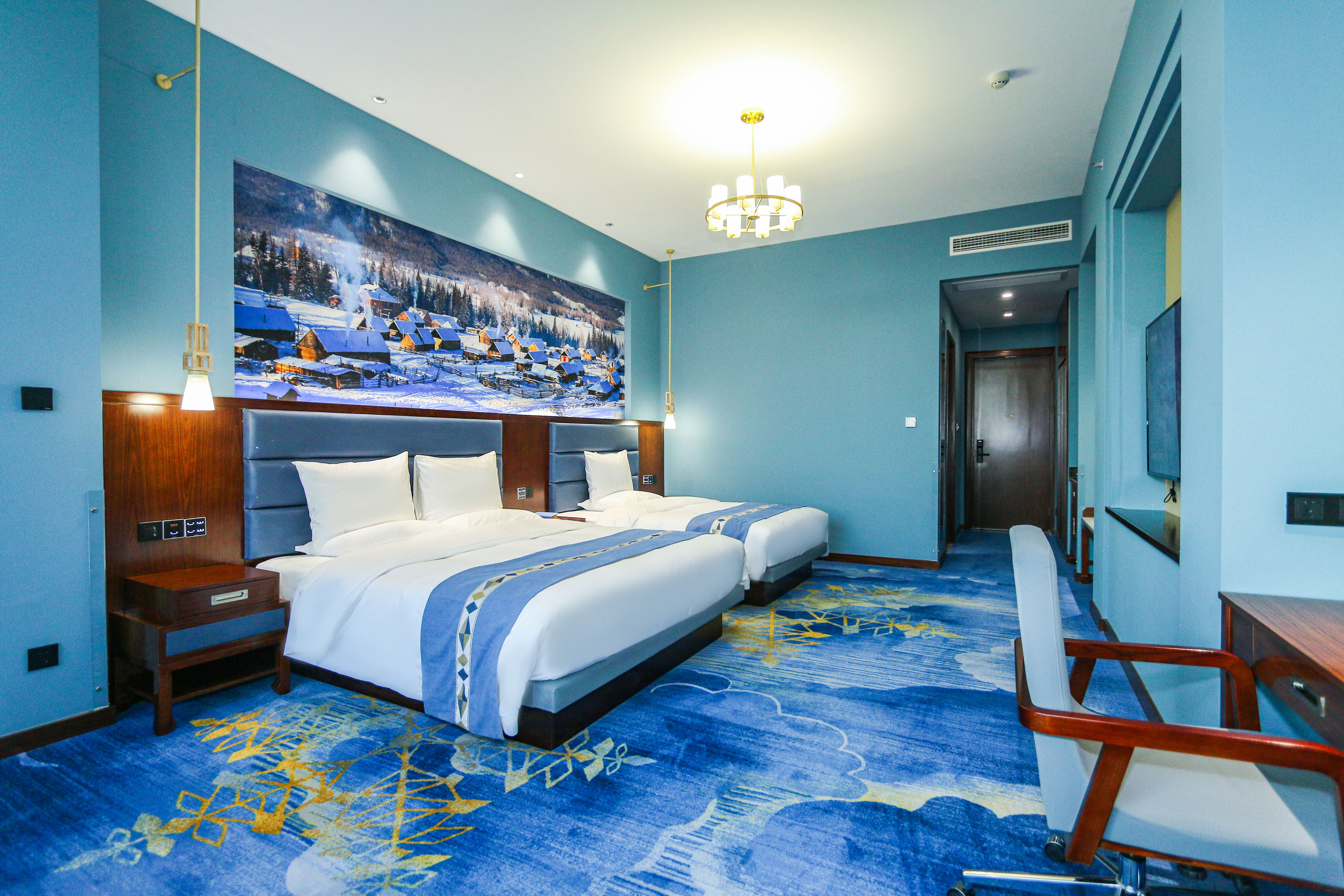 温馨家庭房（斯丽比迪床垫+雅兰寝饰被芯+智能马桶）