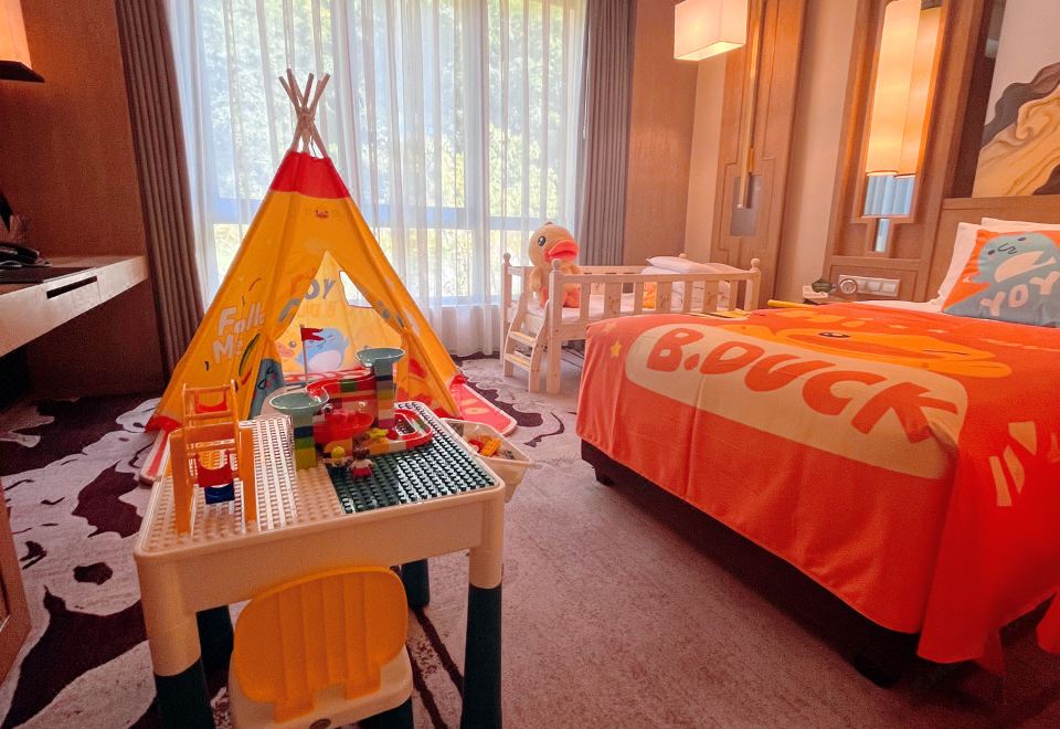 小黃鴨主題雙床房