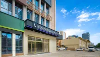 Lavande Hotel Kuerle Petrochemical Avenue Huijia Square Store