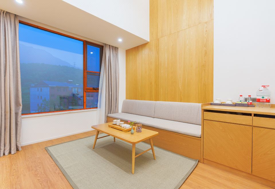 溪境大床房【全屋地暖+中央空调+会客空间】