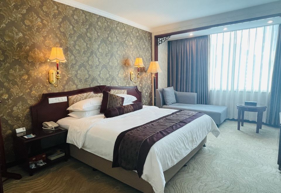 Xiamen Huaqiao HotelDeluxe Double Room