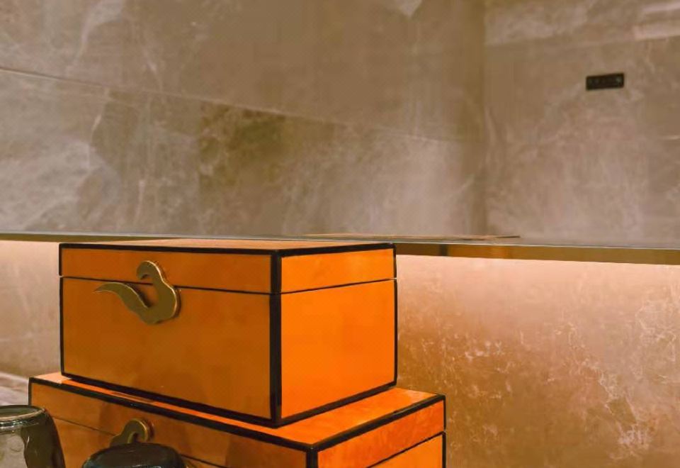 至尊高空城景行政精英房