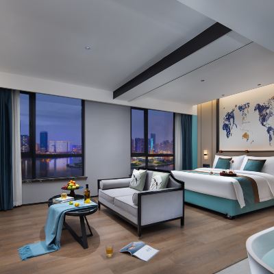 零壓江景浴缸套房（泡泡浴） 凱里亞德酒店（湖南金融中心店）優惠