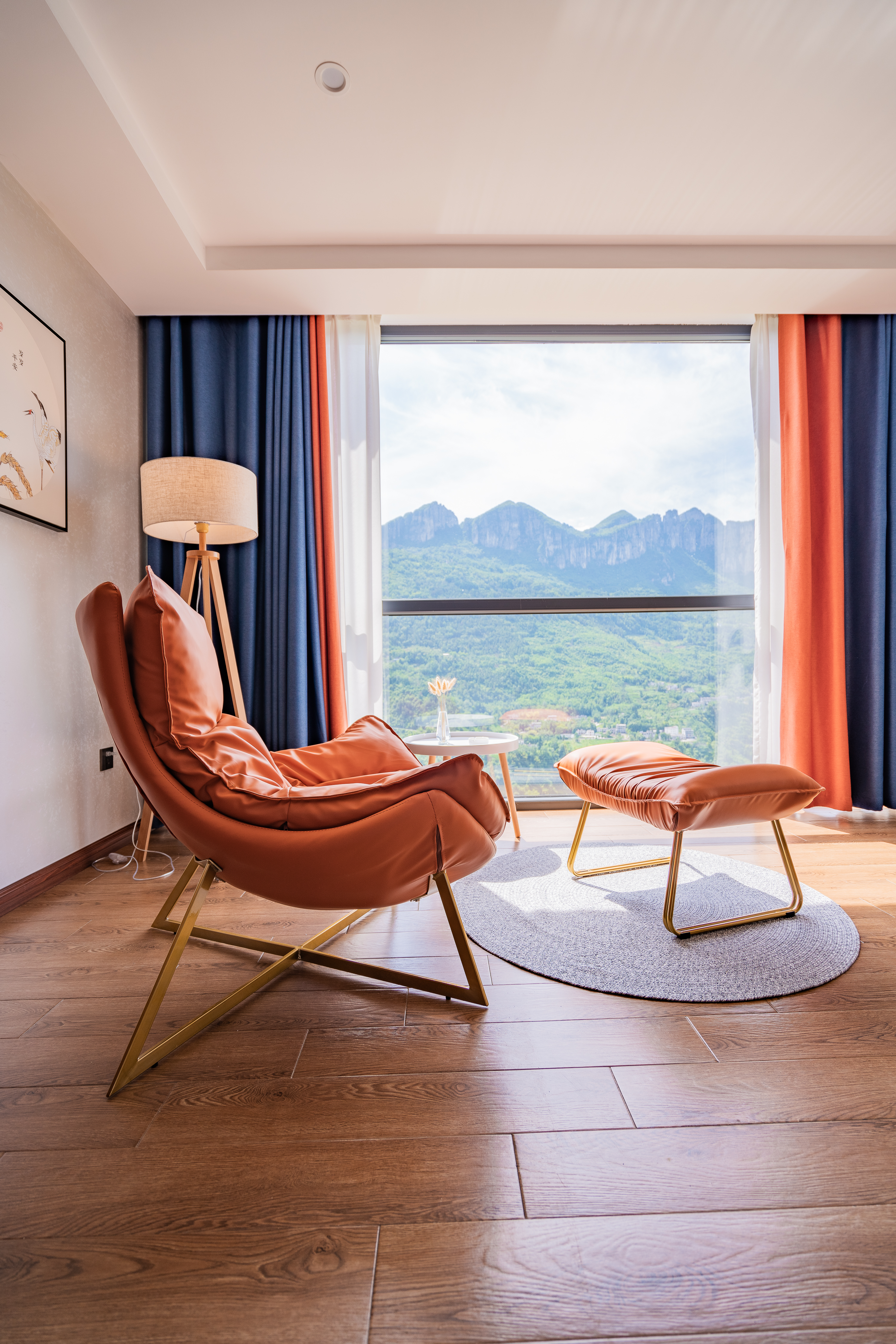 豪华落地窗大床房