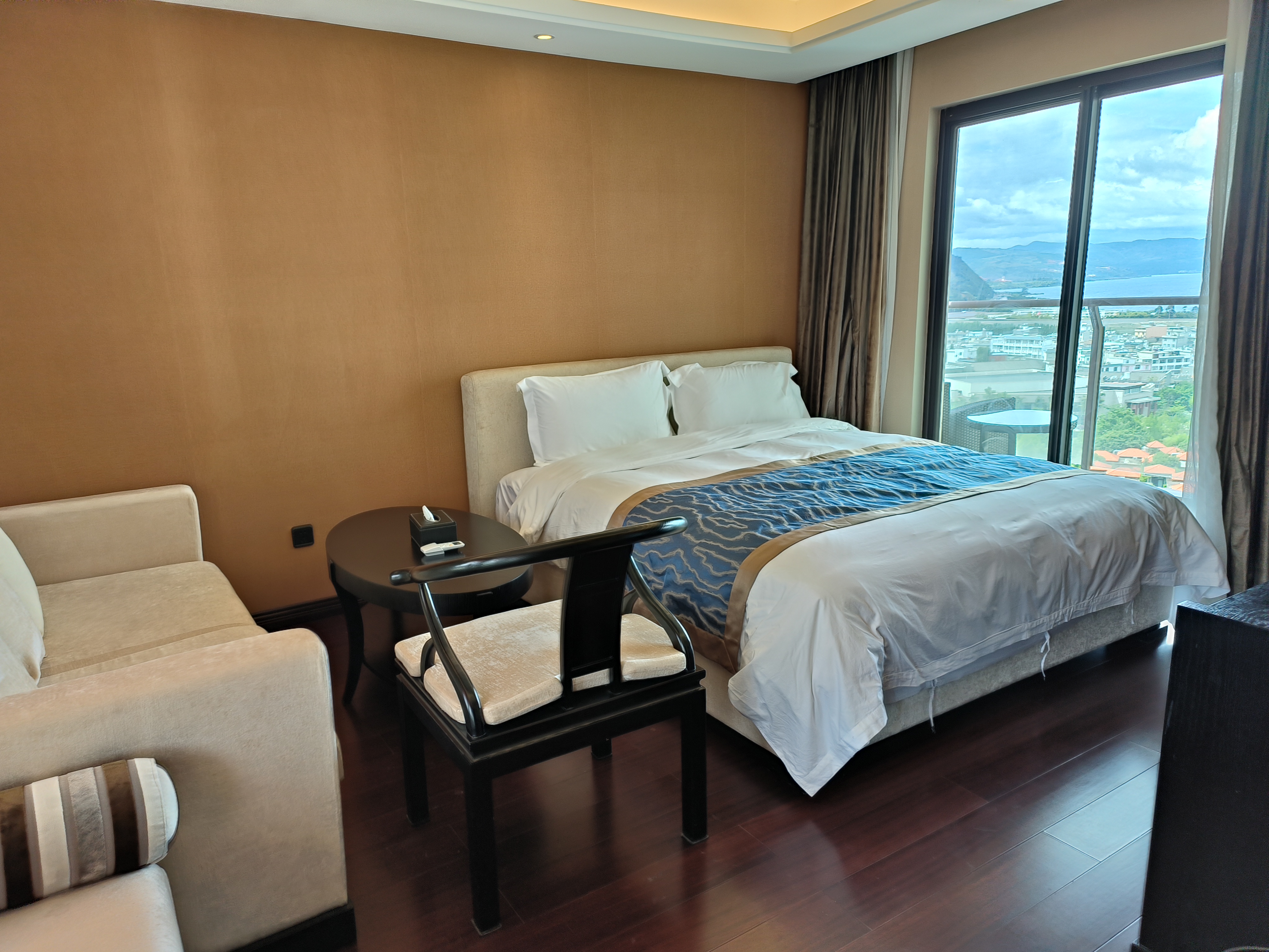 墅语·全湖景露台家庭套房