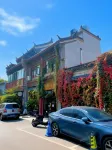 Dongdu 13th Room (Cross Street Luoyi Ancient City Store) Hotels in 