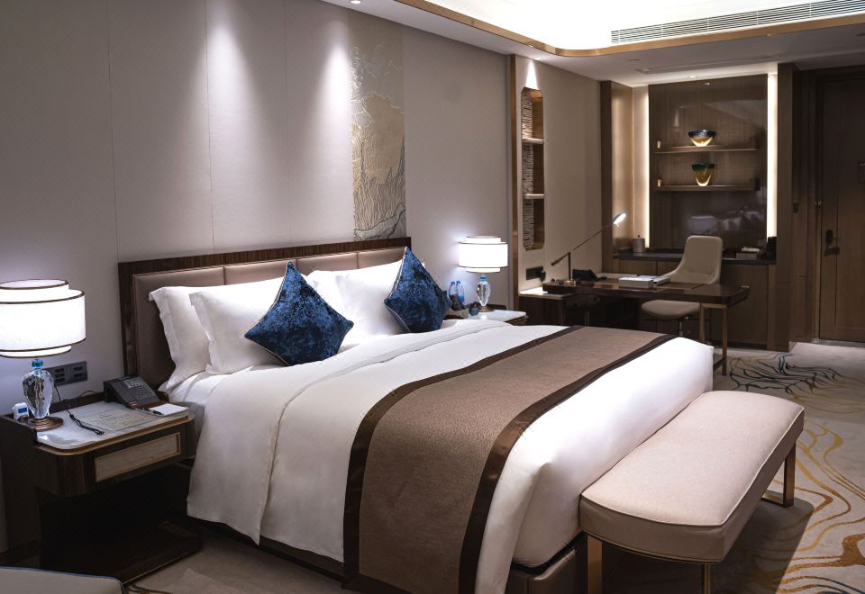 豪华大床房（无窗）