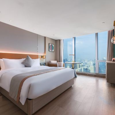 雲景高級大床房（俯瞰高空夜景+智能客控） 武漢漢口金融中心美侖飯店優惠