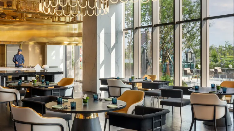 Hyatt Centric Lakeside Ningbo 食事・レストラン