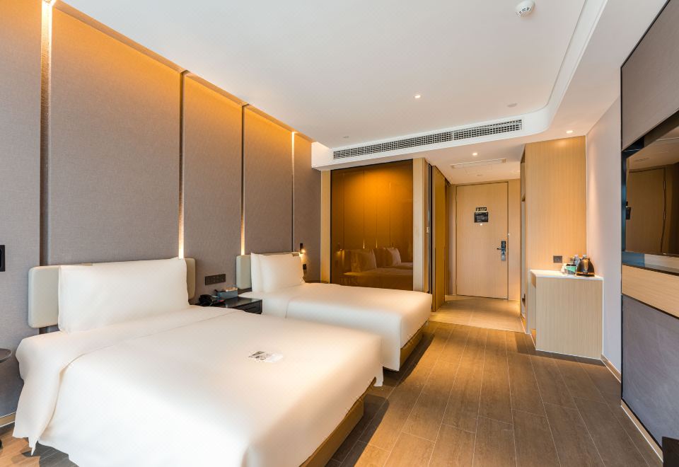 Atour Hotel(Suzhou Mudu Ancient Town Store Lingyan Mountain Metro Station)Superior City View Twin Room