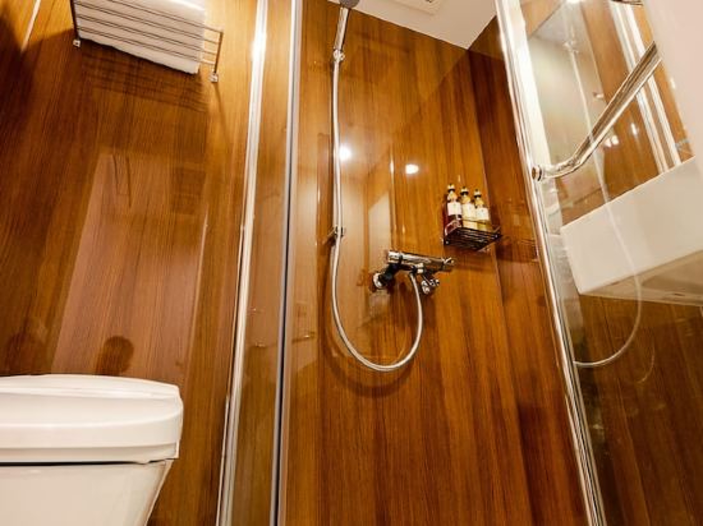 单人房（带淋浴）