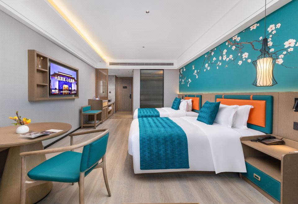 Elegant Room - City-View (2 beds)