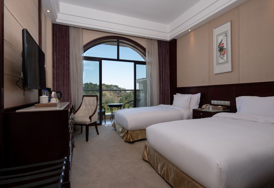 湖景阳台双床房