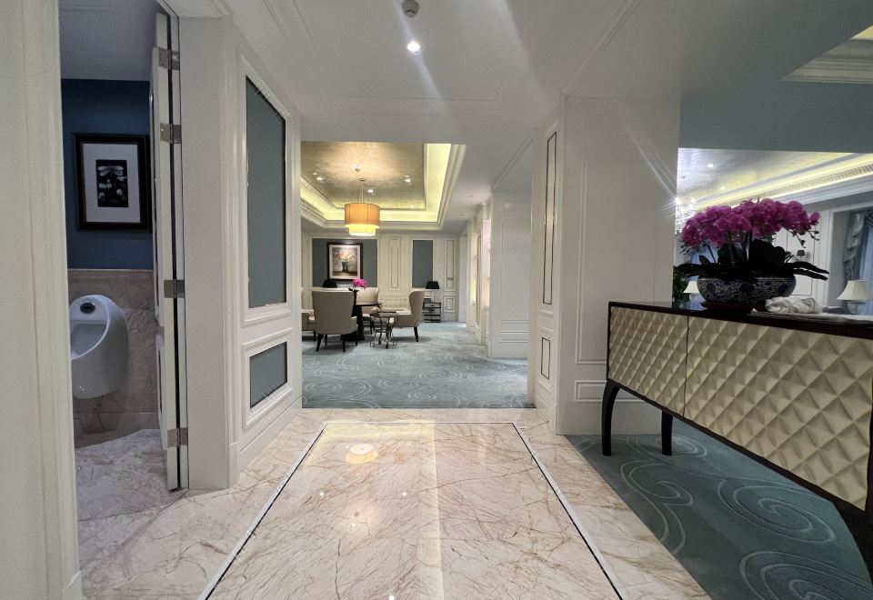 World Trade Winning HotelPresidential Suite