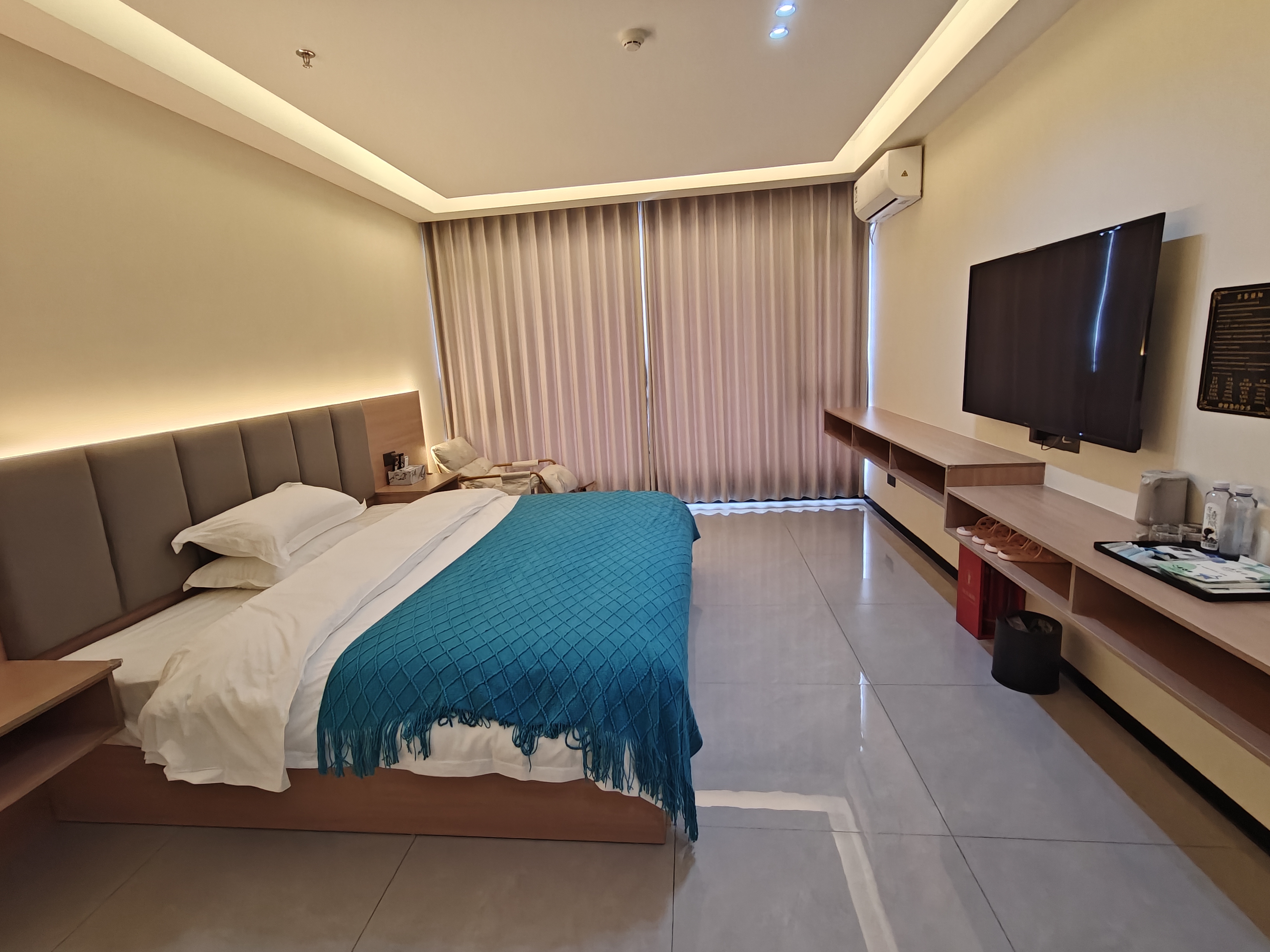 Yajiang Motel TibetSpecial bed room