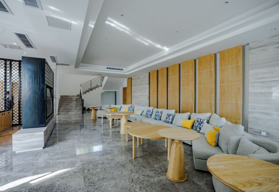 Qiandaohu Xinbo Holiday HotelDeluxe Family Room - 4-Room