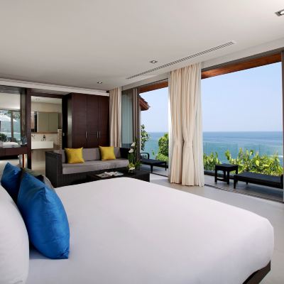 Four Bedroom Pool Villa with Ocean Front