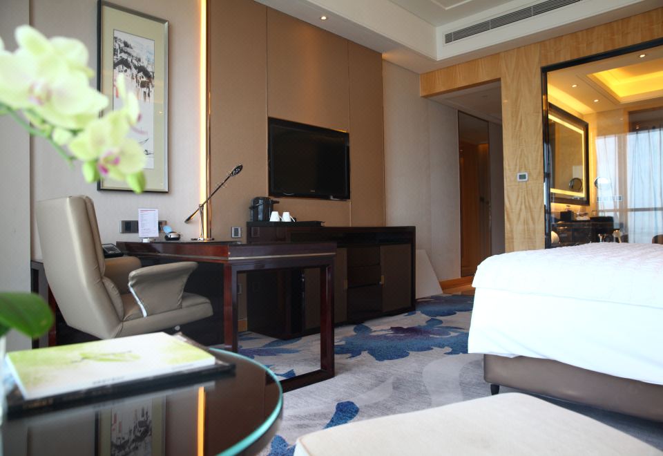 Le Meridien YixingDeluxe King Room
