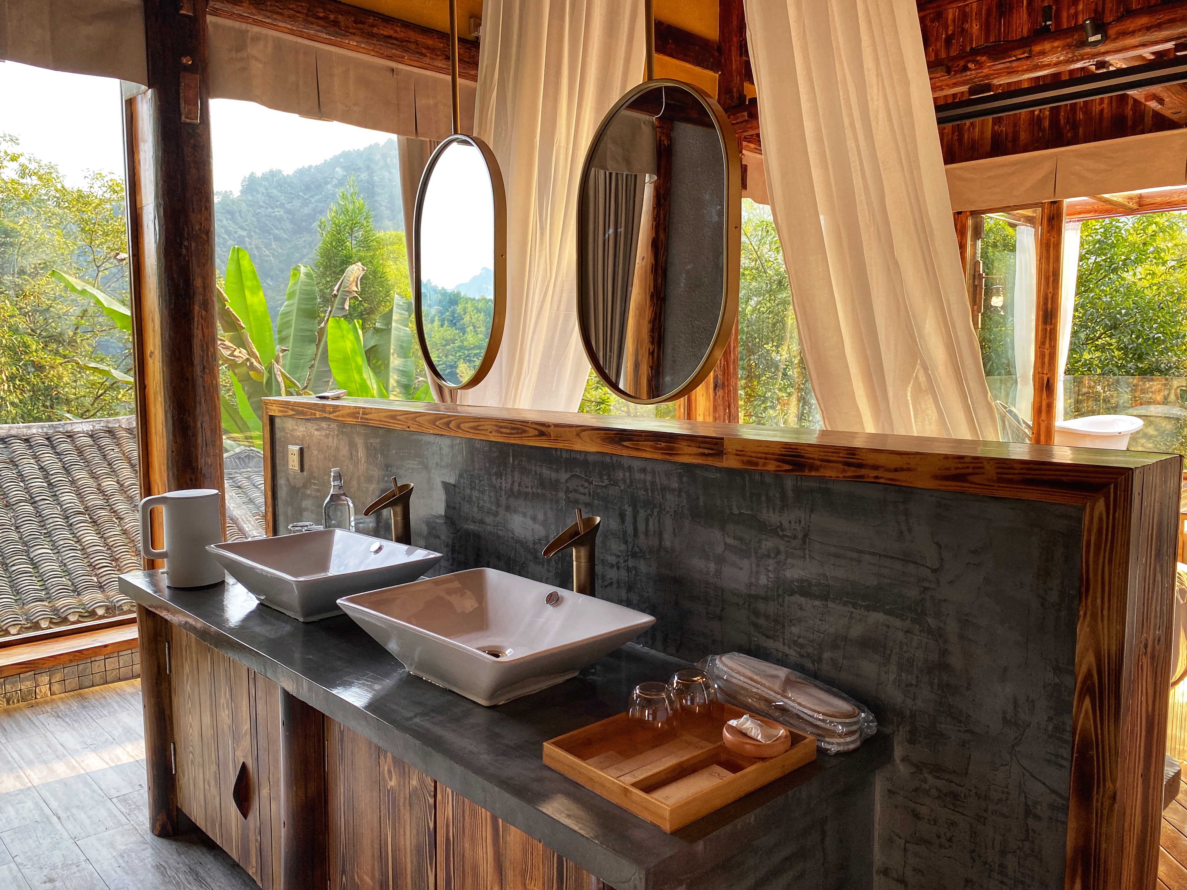 归隐+露台大浴缸+180度观景