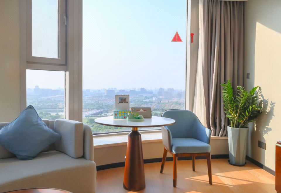 辰御·云麓行政套房|冰箱洗衣机·金可儿床垫·衣帽间|