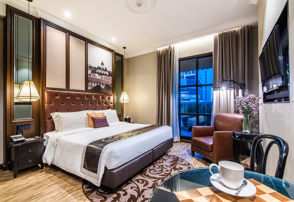 Metropole BangkokPremier Room
