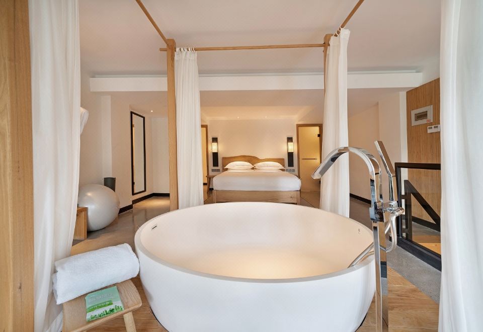 Jiulongwan ResortDuplex Family Friendly Room