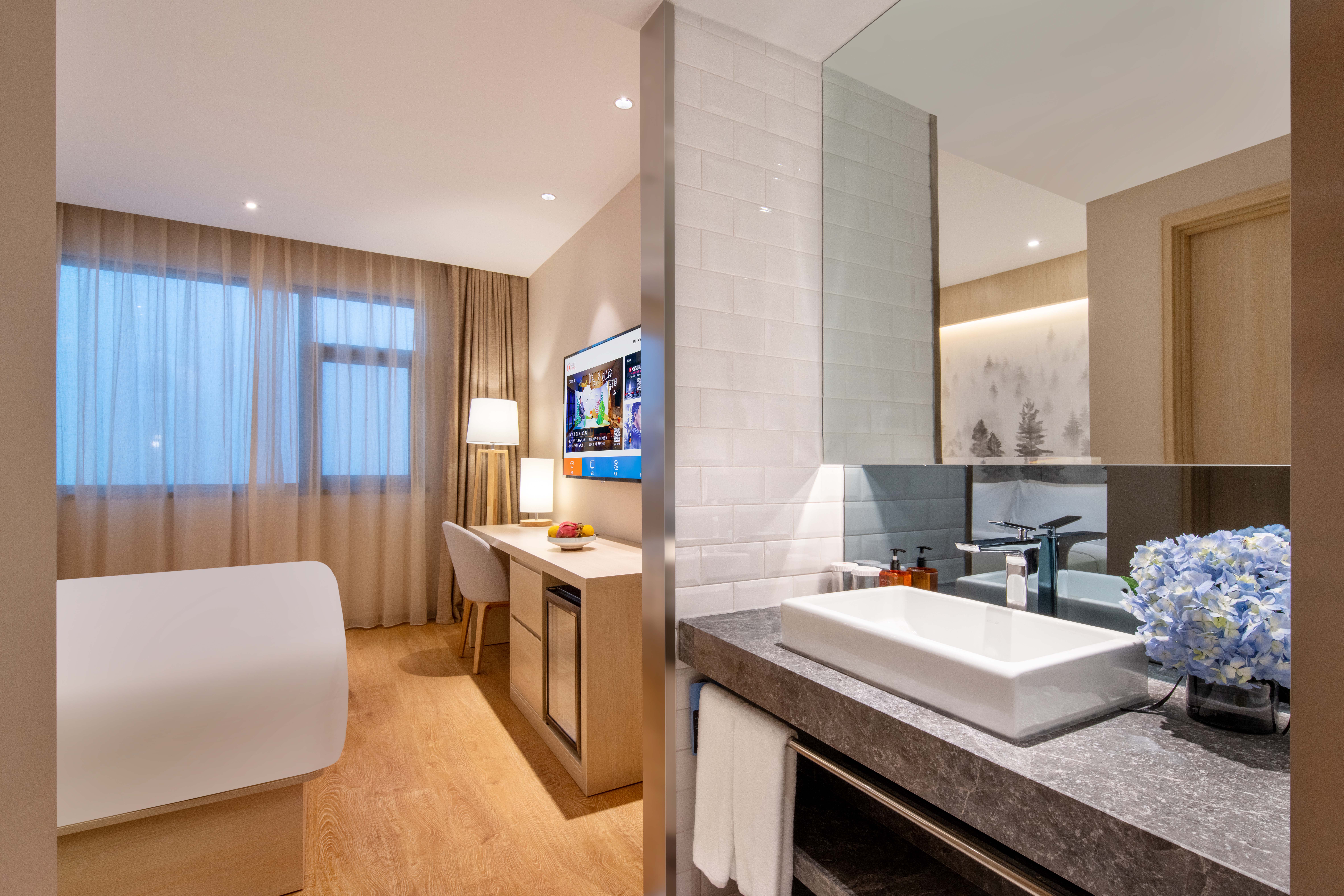 小时光大床房（智能客控+电视投屏）