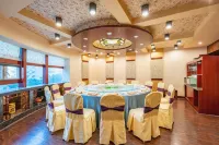 Jinye Hotel (zhanggongqiao Food Street)