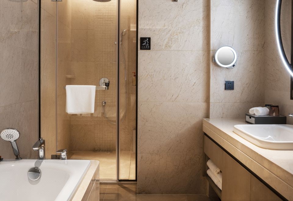 星城景观大床房