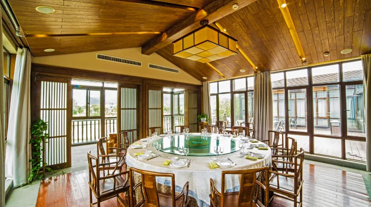 Ningbo Narada Dongqian Lake Resort Ningbo 食事・レストラン