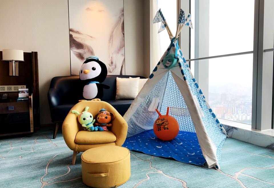 海底小纵队家庭主题房