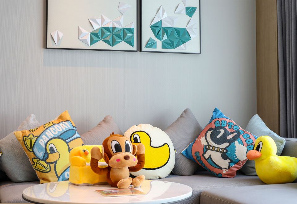The Meixi Lake, Changsha Marriott Executive ApartmentsUnlimited Fun Kids Cool Duck Theme Family Room
