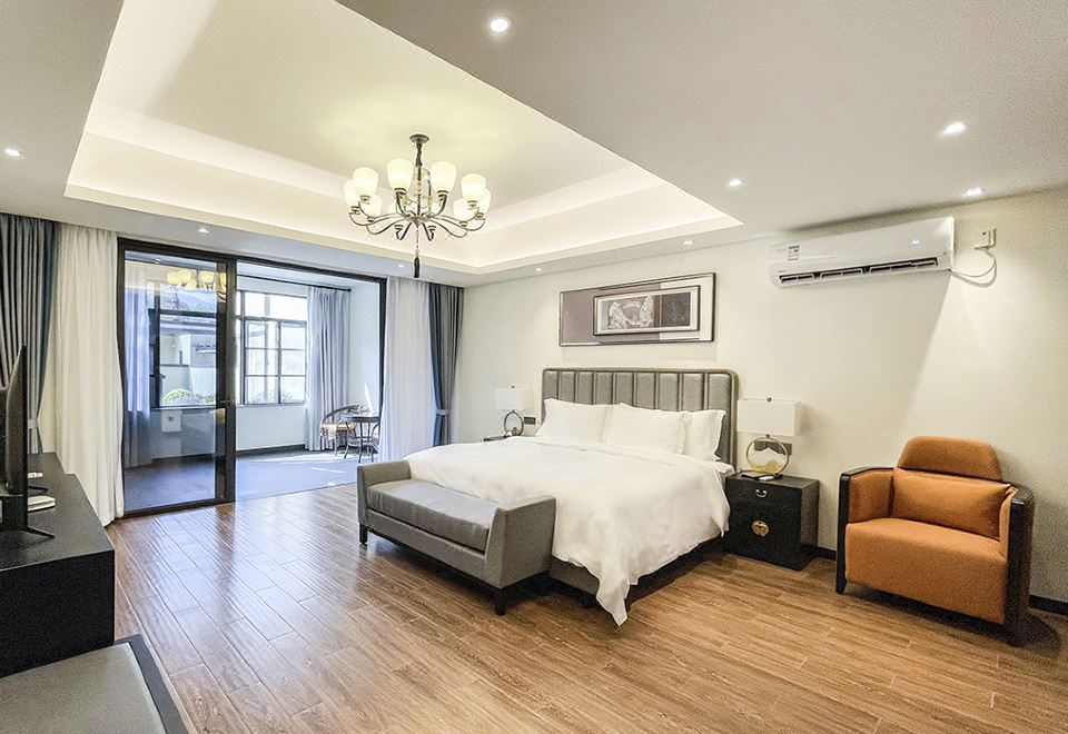 坡地六房别墅丨私家泡池&庭院