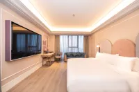 Mercure Hotel Xinyangdong Railway Station