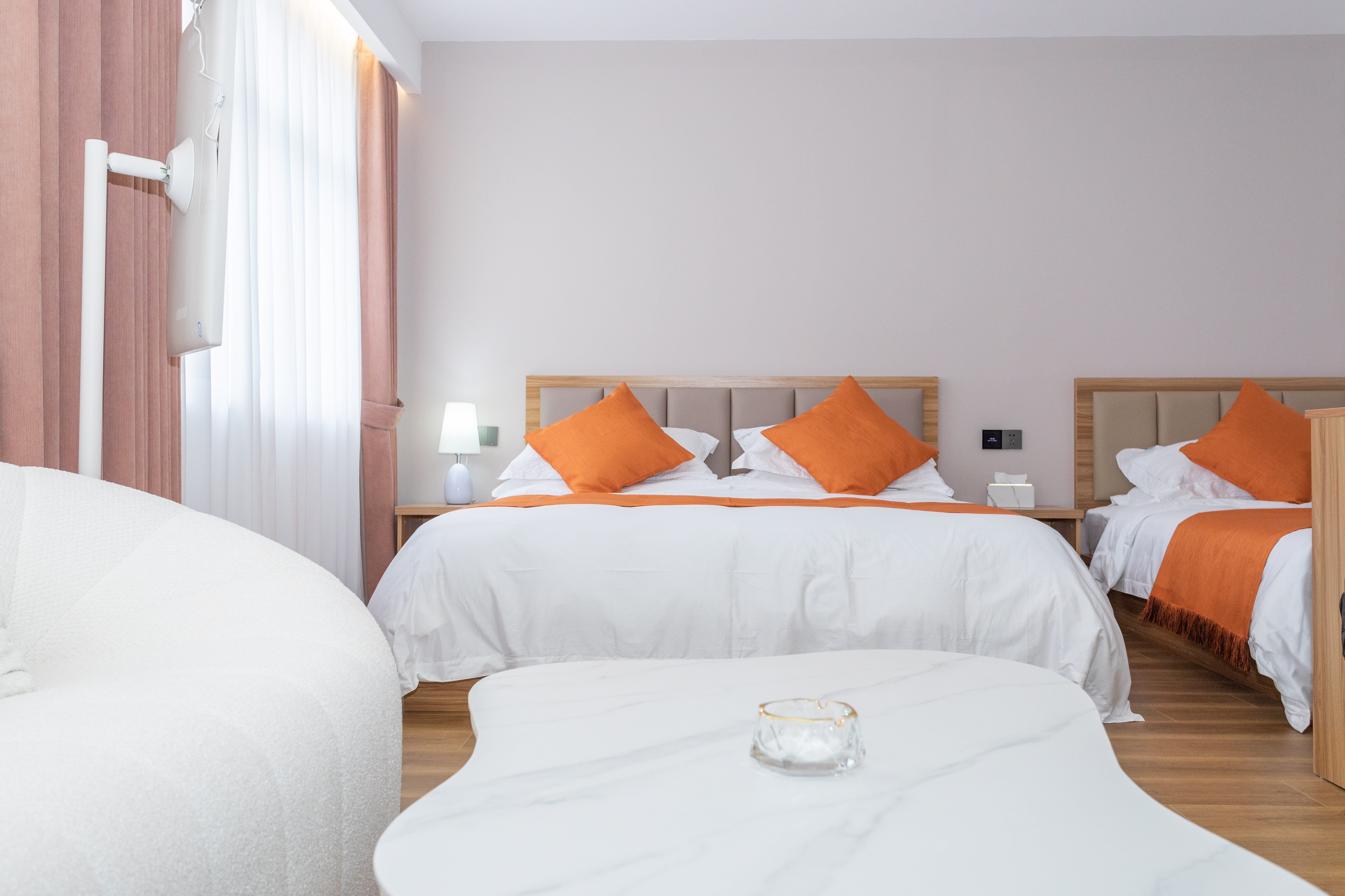 听风·温馨童趣亲子房『智能马桶+乳胶床垫+移动电视』