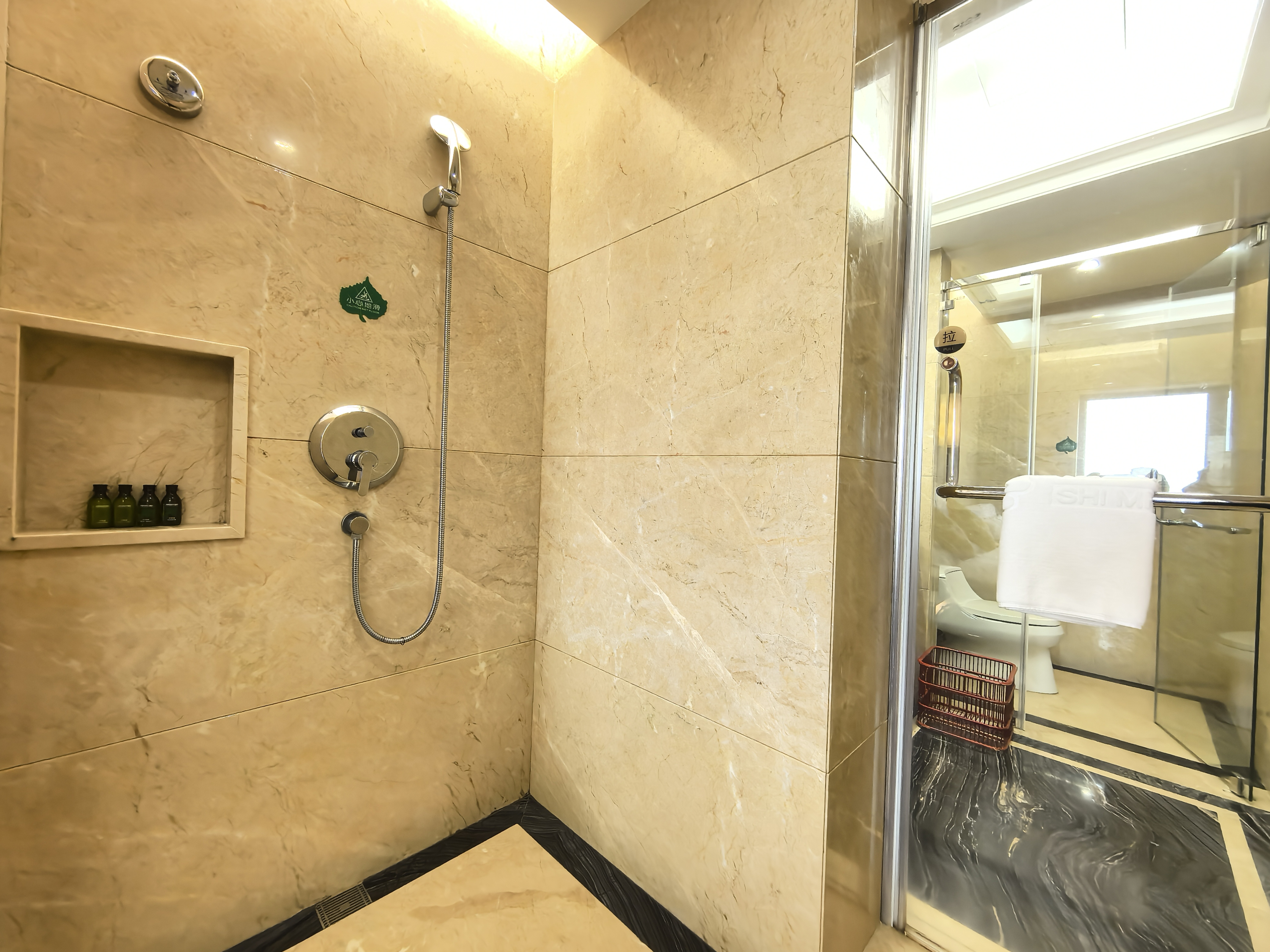 YingJiang SHIMIWADI HotelDeluxe Room