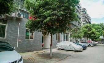 Santai Zhuopin Business Hotel