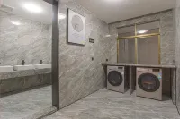 Yizhe Hotel (Ningming)