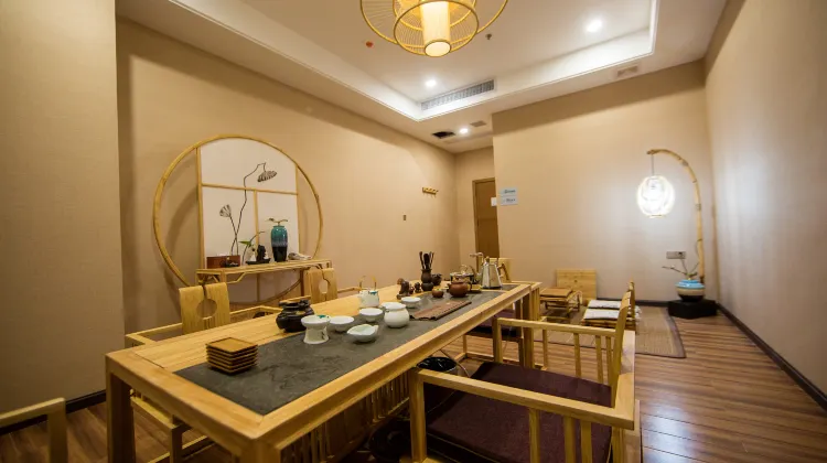 浜江 セレブリティ ホリデイ ホテル 施設