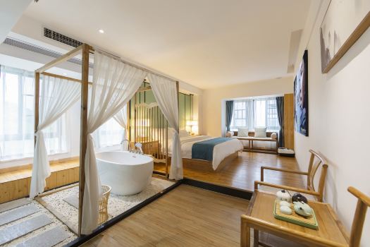 Meiyi Light Luxury Hotel (Zhangjiajie Pedestrian Street Dayong Ancient City Branch)