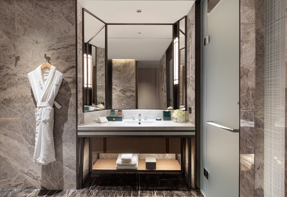 高级商务大床房