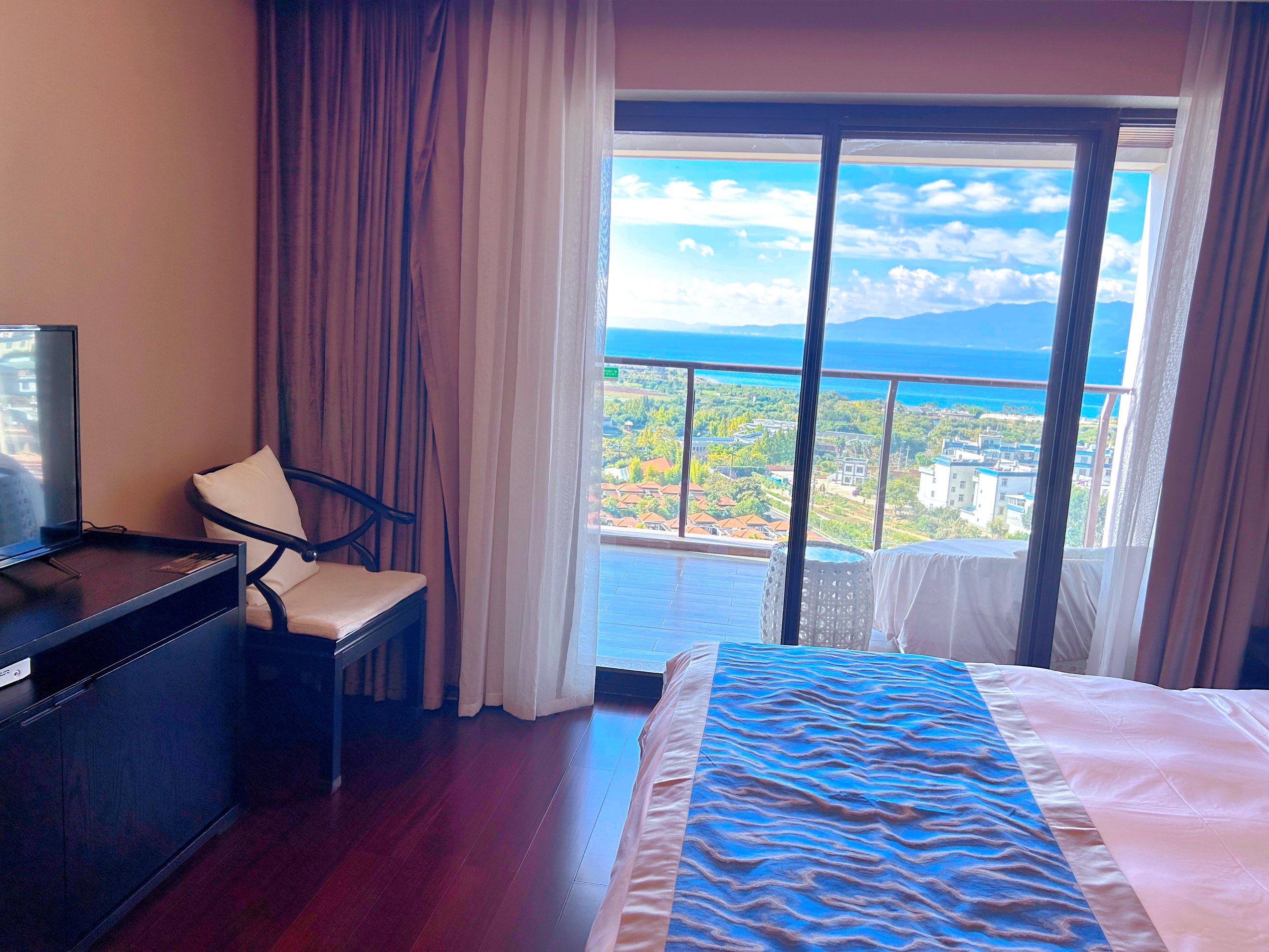 听风·全湖景露台大床房