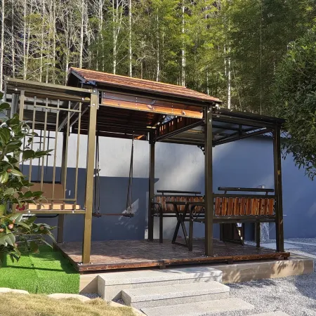 Sunshine Car · Travel original ecological small home hostel
