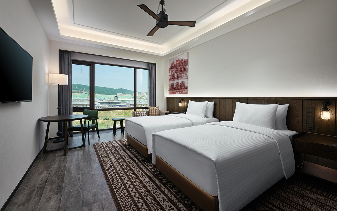 陕北风情湖景双床房