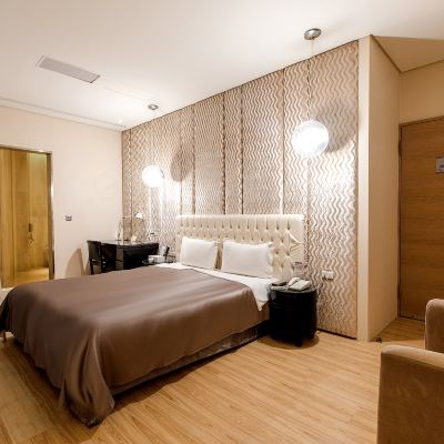 時尚之星雙人房K(非車庫房) 臺中之星設計旅店優惠